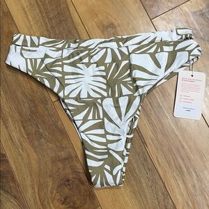 Midori Stevie bottom in Canopy size Large